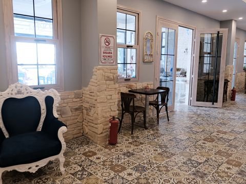 Teras & Lobby Bar