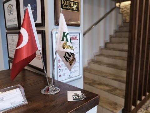 Teras & Lobby Bar